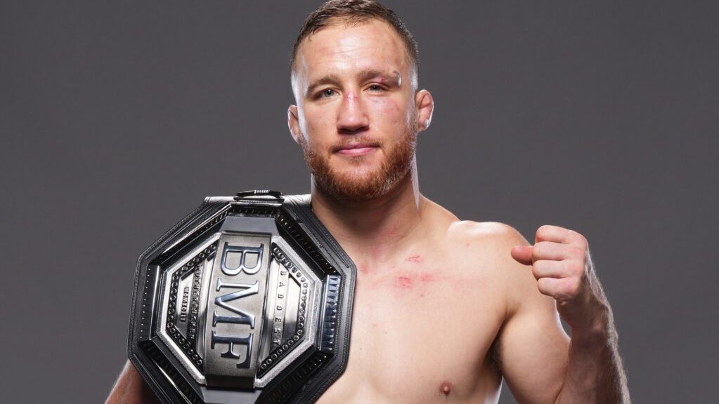 axm_x2's tweet photo. @DovySimuMMA Justin Gaethje is the only man to win every single belt in the UFC
BMF belt
Interim belt (twice)
Undisputed belt
White House belt https://t.co/zNbgqJ8Y73