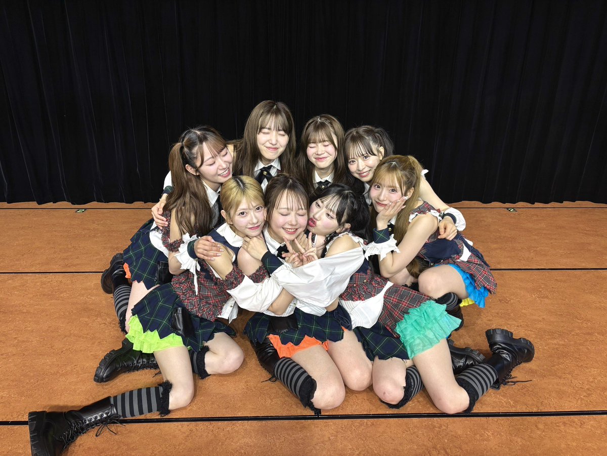 akb48_maho's tweet photo. RESET公演 ありがとうございました！！！
最っ高すぎてなんかこの時間が永遠に続く気しかしなくて、あと1回のRESET公演と卒業公演だけで終わるんだって感覚がなくてやばいです💦💦💦

それくらいたのしいってことかな

今日も最高最強大好きメンバー🫶🏻🫶🏻🫶🏻 https://t.co/EiIyPyF0gL