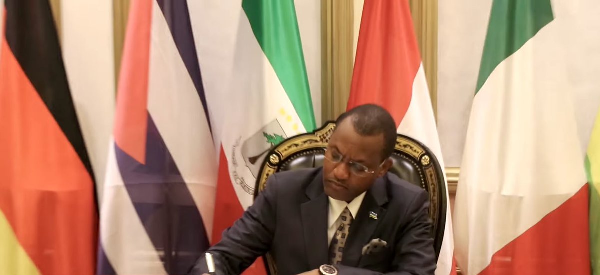 RwandaInCongo's tweet photo. République de Guinée Equatoriale: Amb. @parfaitbus a présenté, ce jeudi 18 juin, ses lettres de créance à S.E. Monsieur Teodoro Obiang Nguema Mbasogo, Président de la République, Chef de l’État et chef du gouvernement.

Au cours de leurs échanges, ils ont évoqué le renforcement des excellentes relations de coopération entre les deux pays ainsi que la promotion du panafricanisme et de l’intégration africaine.