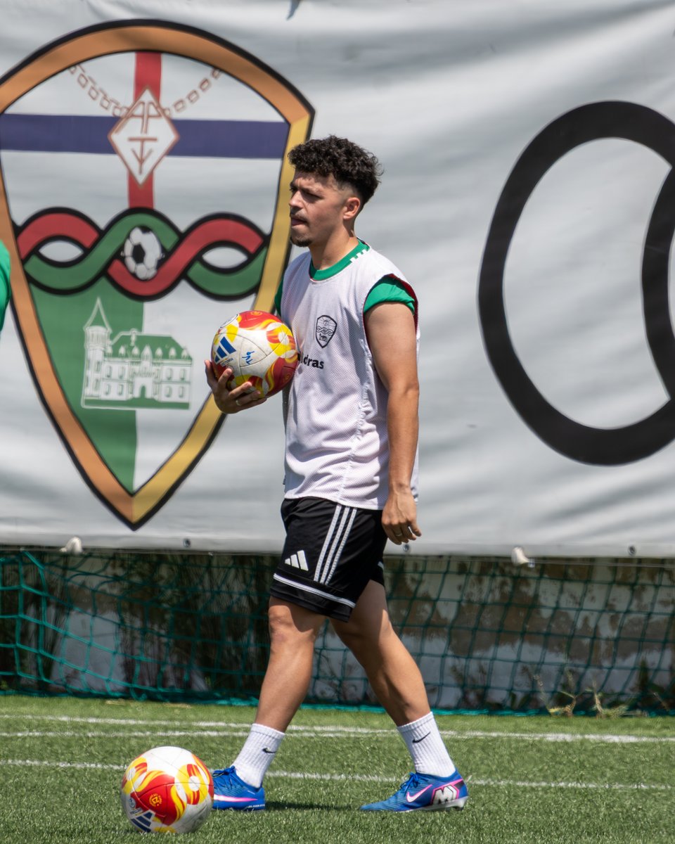 trivalvalderas's tweet photo. 💪⚔️ TERCERA FEDERACIÓN | PLAYOFF

Último entrenamiento en casa de la temporada.

Rumbo a @cfnucia.

#VamosTrival #PlayoffAscenso https://t.co/MlnyjzOJBJ