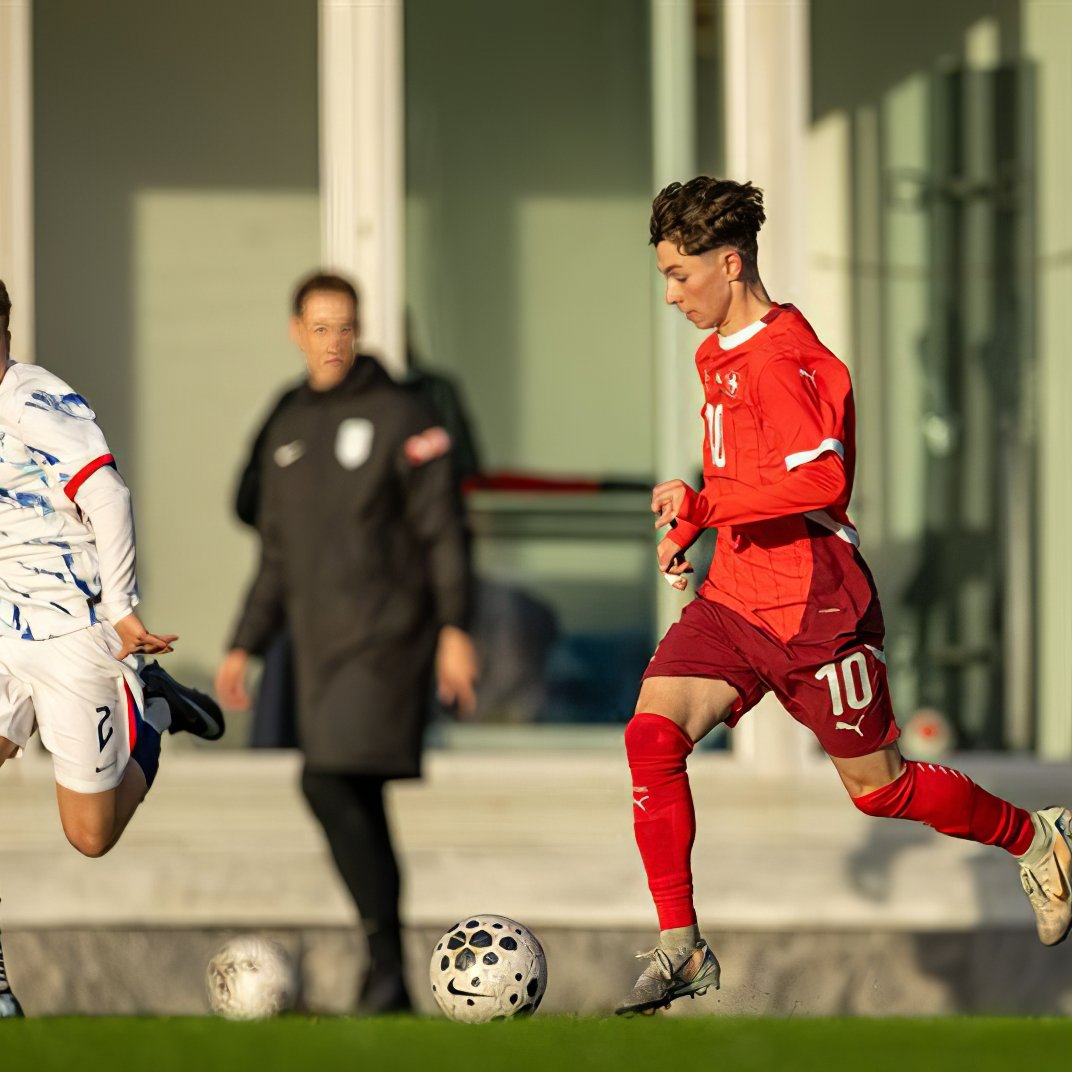 ScoutPulse's tweet photo. 📊Statistical Performance(2025-26) 
🧾Games:13 
⚽Goals:8 
🎯Assists:2
  
💪Strengths:  
✅Passing efficiency
✅Good separation ability
✅Box presence (npxG)
✅Elite ball progressor
✅Spatial awareness
✅Fouls drawn/creative

 #scout #football #scouting #Besiktas #Switzerland https://t.co/fcPsNZDyro
