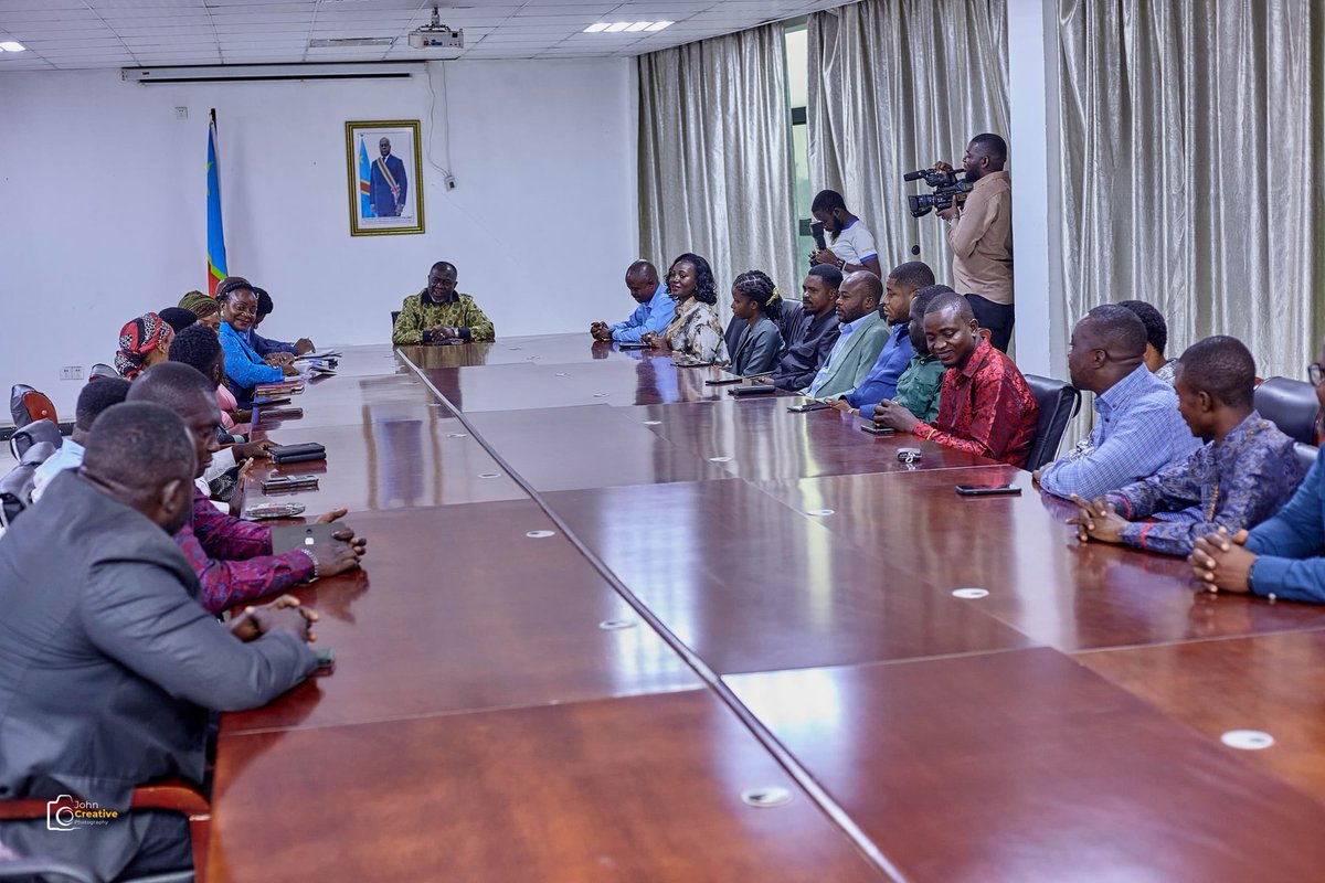 KonsoJean's tweet photo. ‼️🇨🇩 Heureux d'avoir pris part à l'audience accordée par M. Max Pande, Ministre de la Jeunesse du Haut-Katanga, aux Présidents des. jeunes de la RDC en marge de la CJE2026 à Lubumbashi.

Des échanges autour de la jeunesse,de l'environnement et du développement de nos provinces. https://t.co/FF5BMlY2hn