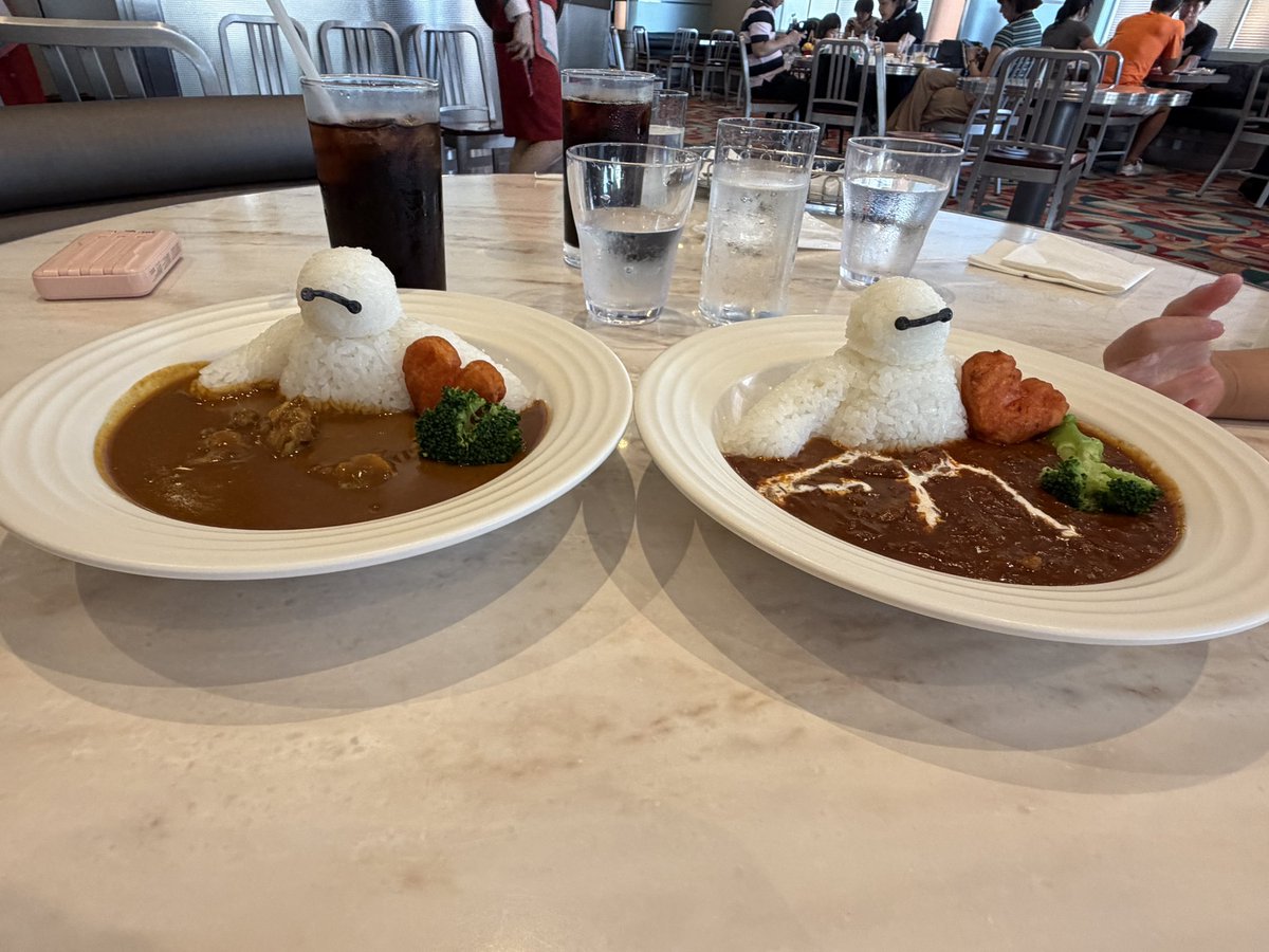Max_dee_dee's tweet photo. More Baymax! #tokyodisneyland #baymax #baymaxcurry #lorcana #disney https://t.co/2jr4bTVBfg