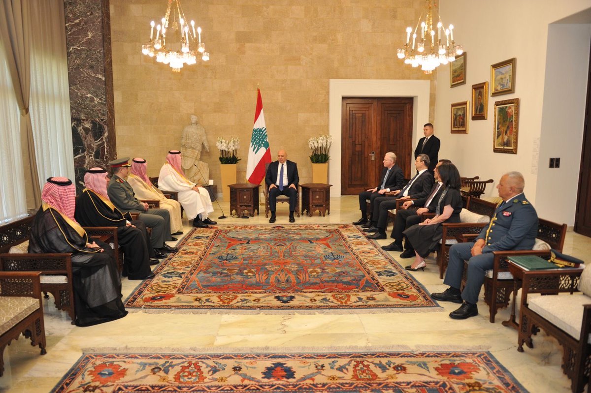 a_albander's tweet photo. استقبال الرئيس اللبناني جوزاف عون، للسفير فهد بن عبدالرحمن الدوسري، وتسلم أوراق اعتماده سفيراً لخادم الحرمين الشريفين لدى الجمهورية اللبنانية. 🇱🇧🇸🇦
@FahadAALDOSARI https://t.co/8W5xSZvFtE