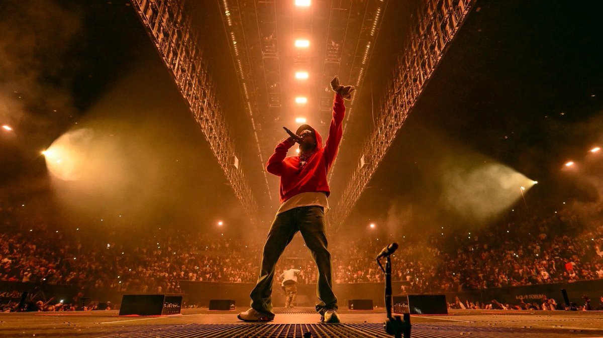 Kendrick Lamar and friends hosted "The Pop Out" concert at the Kia ...