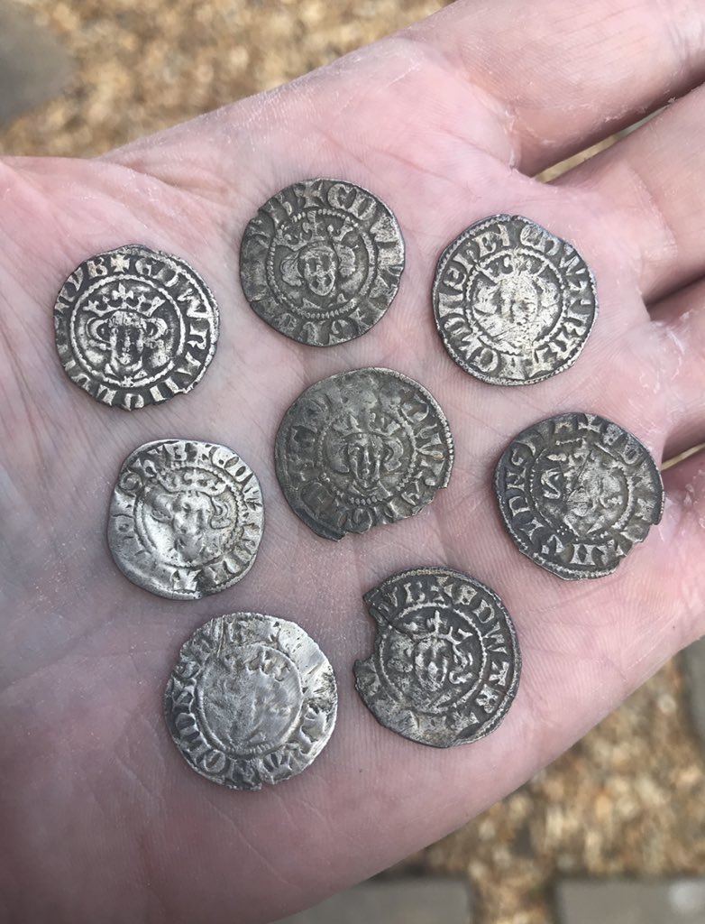 scottylar's tweet photo. If there are any farmers in #Lichfield #Tamworth or surrounding areas who’d consider allowing me to metal detect some land, please get in touch. I’ll abide by all conditions &amp; offer to pay a daily fee. I’d be forever grateful. Thank you #harvest26 #Farm365 #teamdairy 🚜🌽🌾🥕🫛🐄 https://t.co/NPiEYJ76f4