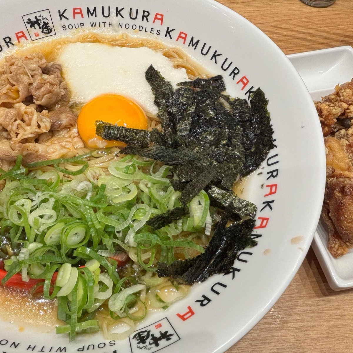 maaarl76's tweet photo. ちゃーんと有言実行🍜しかも唐揚げ付き😆 https://t.co/KRsJoBMJDb