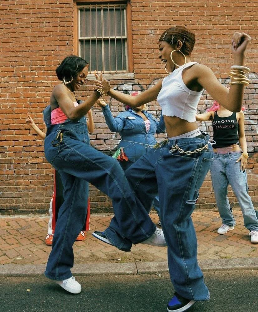 Jameca2011's tweet photo. Happy Juneteenth ❤️💛🧡🖤 https://t.co/7MEMIyifBj