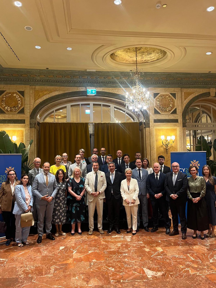 CyprusinItaly's tweet photo. È stato un grande onore ospitare oggi il Vice Presidente del Consiglio dei Ministri 🇮🇹 e Ministro delle Infrastrutture e dei Trasporti, @matteosalvinimi, come Ospite d’Onore dell'ultima colazione di lavoro dei Capi Missione UE 🇪🇺 a #Roma, nell’ambito della Presidenza 🇨🇾 @CY2026EU.
Sinceramente grati per le sue riflessioni chiare e stimolanti sugli attuali sviluppi interni, sulle sfide che l’Europa sta affrontando e sul contesto geopolitico, che hanno dato vita a un ricco e coinvolgente scambio con gli Ambasciatori UE.
Grazie per il prezioso e franco confronto, Vice Presidente 🙏