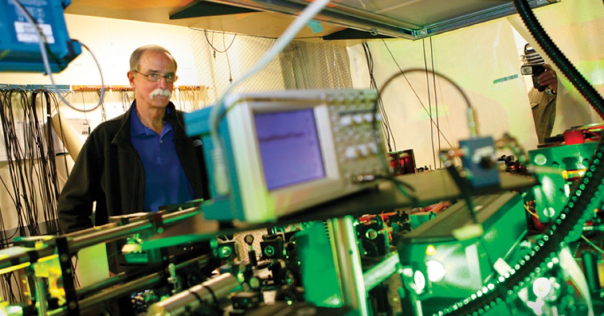 OpticaWorldwide's tweet photo. “As quantum #computing gets better, we should be able to solve some physics problems theoretically that are intractable now. ”
We know about Schrödinger’s Cat and its famous box, but where do we go from there?
Learn more from David Wineland: https://t.co/lR9ogsM2rP
#BoxDay https://t.co/7yZSdYMXAl