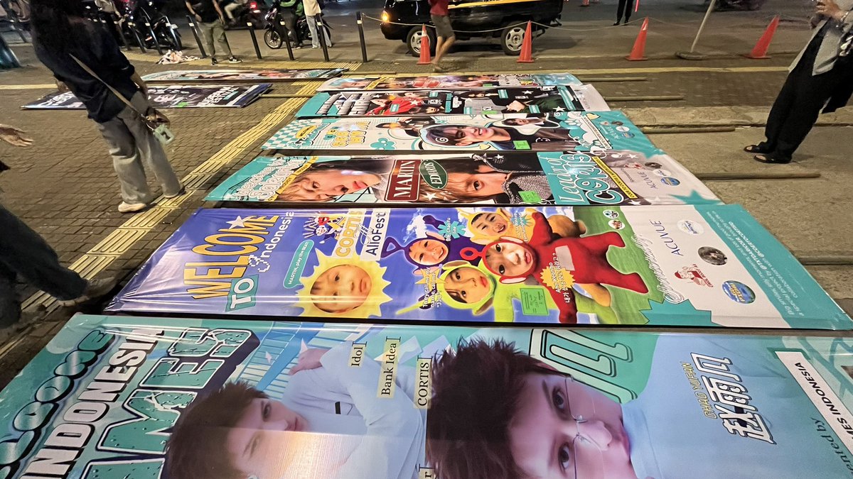 coertocortisID's tweet photo. STREET BANNERS ON PROGRESS 
🚗💨💨💨

#CORTIS #코르티스 #COER #AlloFestHioN2026 https://t.co/tMObTnTvSA