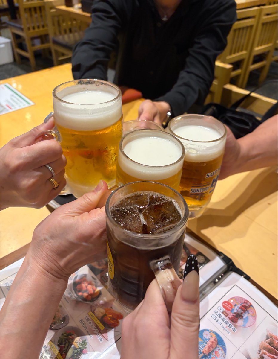 ki__ikchan's tweet photo. 3日目よるー

昨日に引き続き今からカラオケぃく https://t.co/DWAdOnEXWq