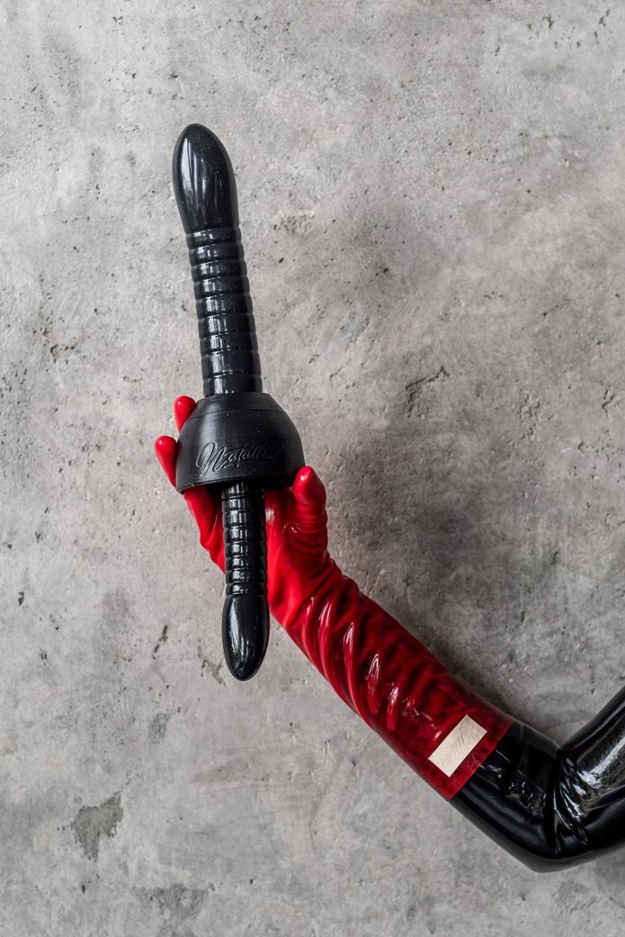 natallienstore's tweet photo. Meet the Double Dildo Cap, an attachment for the FCK mask. Body-safe TPU and biodegradable PLA, 18 cm / 7 inch inside, 20 cm / 7.9 inch outside, designed for two-way penetration and shared play. Attaches and removes easily. #Natallien #BreathPlay #GasMask

https://t.co/TSQwrruApX https://t.co/fpFYt9XrET