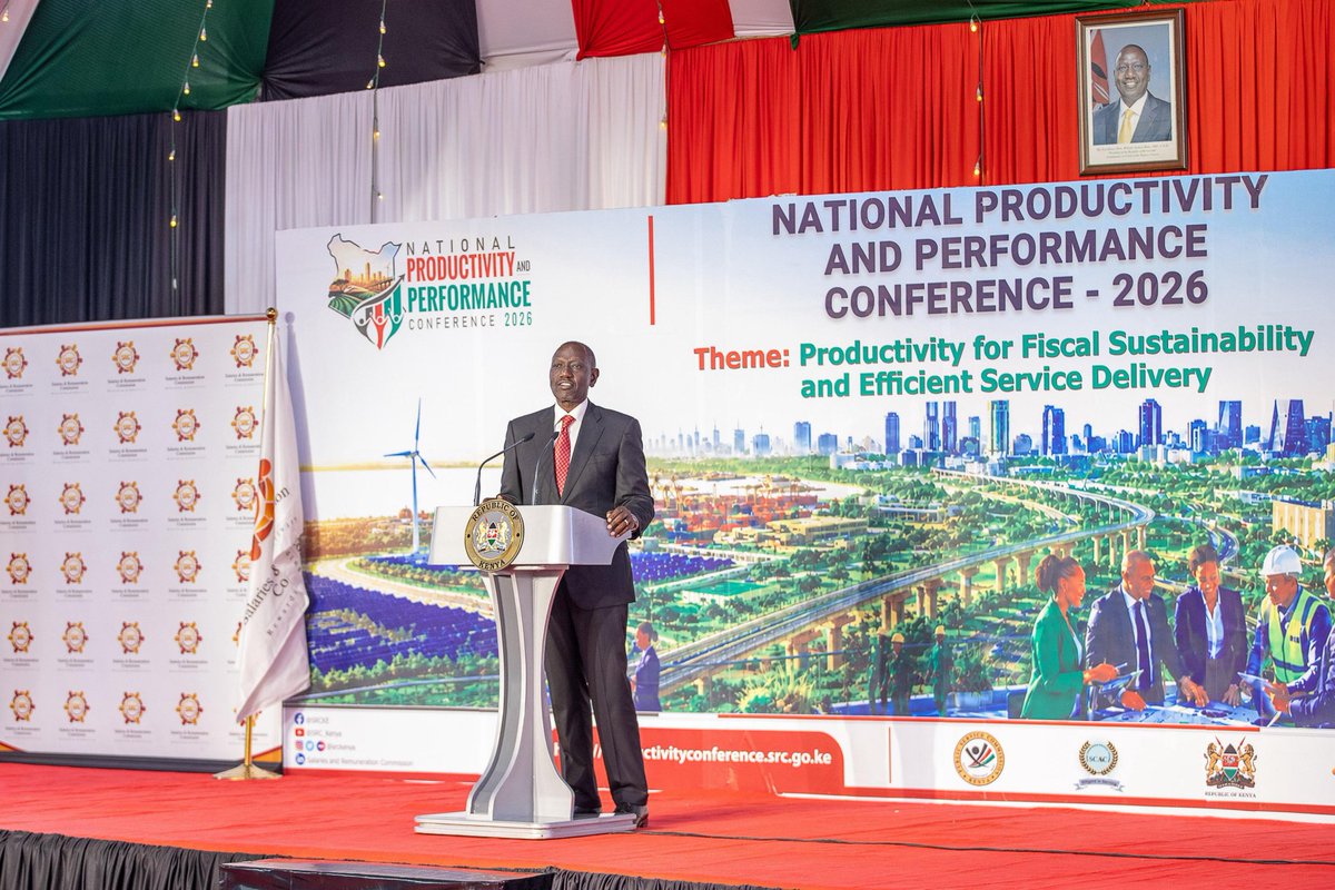 SoberaMedia's tweet photo. President William Ruto addresses the National Productivity and Performance Conference, Kenya School of Government, Nairobi. https://t.co/gmf2qPUwvZ