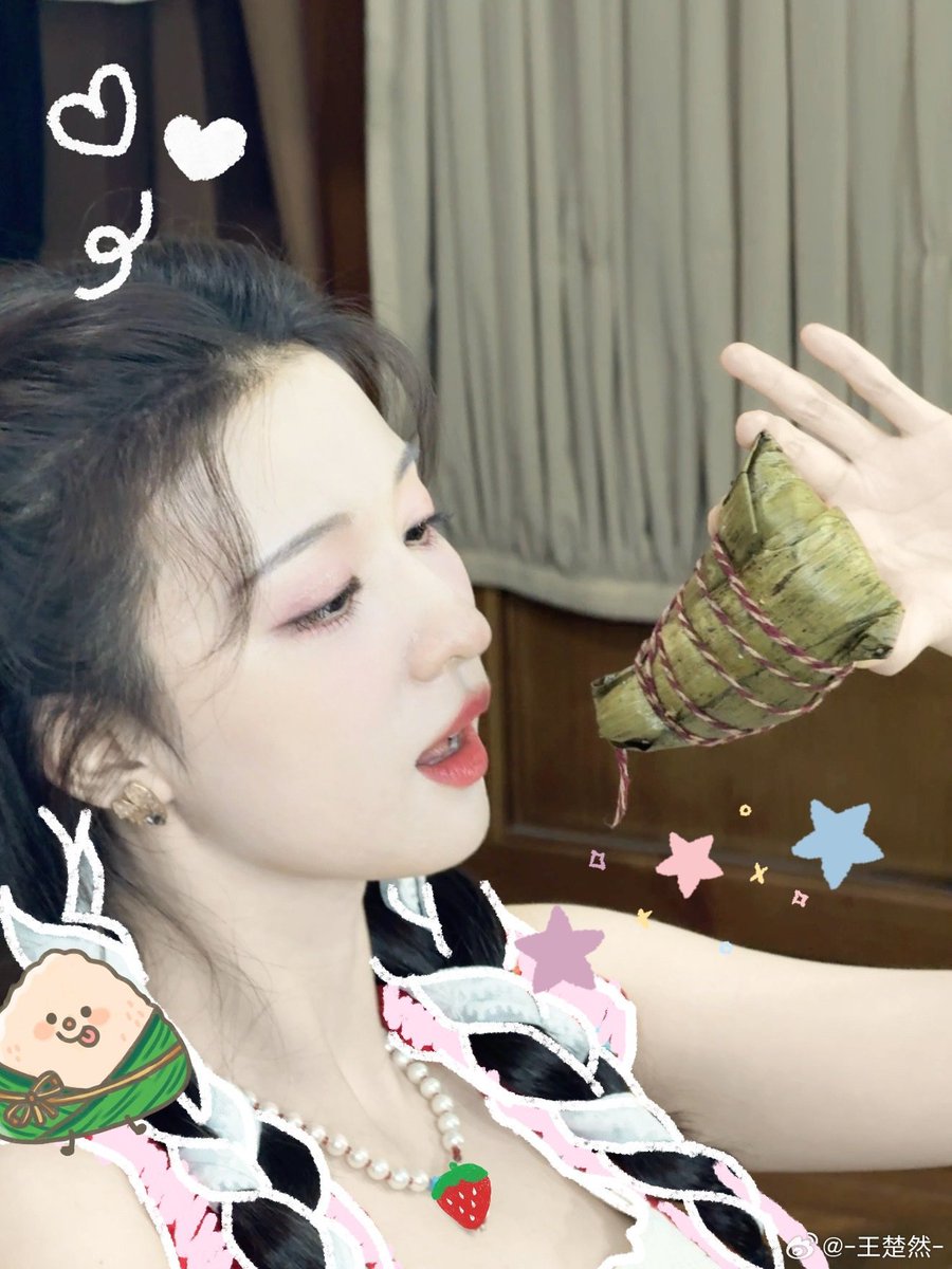 wcrbase's tweet photo. Wang Churan shares new photos. https://t.co/CZSsSRy1kn