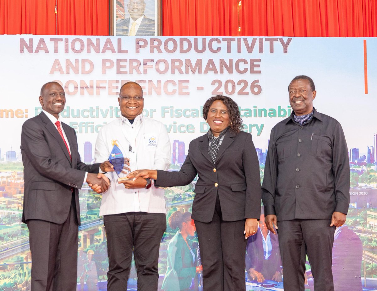 SoberaMedia's tweet photo. President William Ruto addresses the National Productivity and Performance Conference, Kenya School of Government, Nairobi. https://t.co/gmf2qPUwvZ