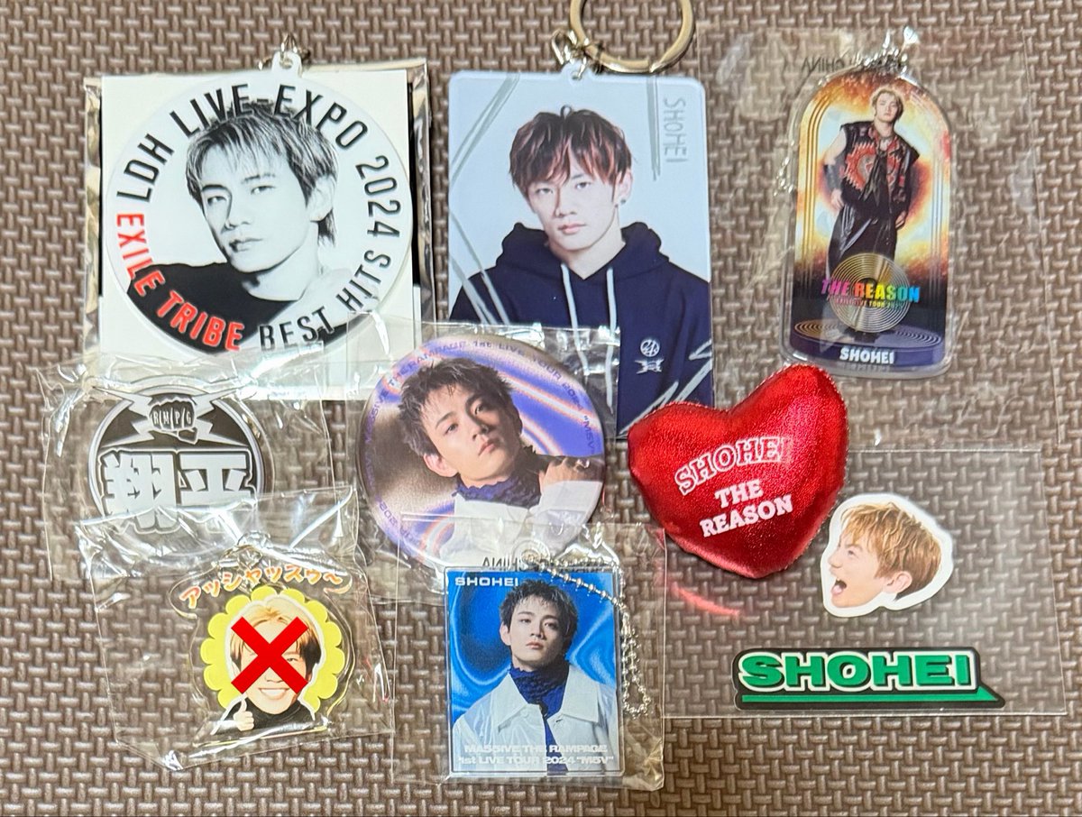 ccc_qy's tweet photo. @1 THE RAMPAGE ランペ (R)MPG MA55IVE 交換 アクスタ トレカ 会場ガチャ

求→買取 > リプ欄、他
       鈴木昂秀

譲→吉野北人 岩谷翔吾 浦川翔平

6/20.21福井 > 郵送
お気軽にお声掛けください🙇‍♀️ https://t.co/20SjgXv0w5