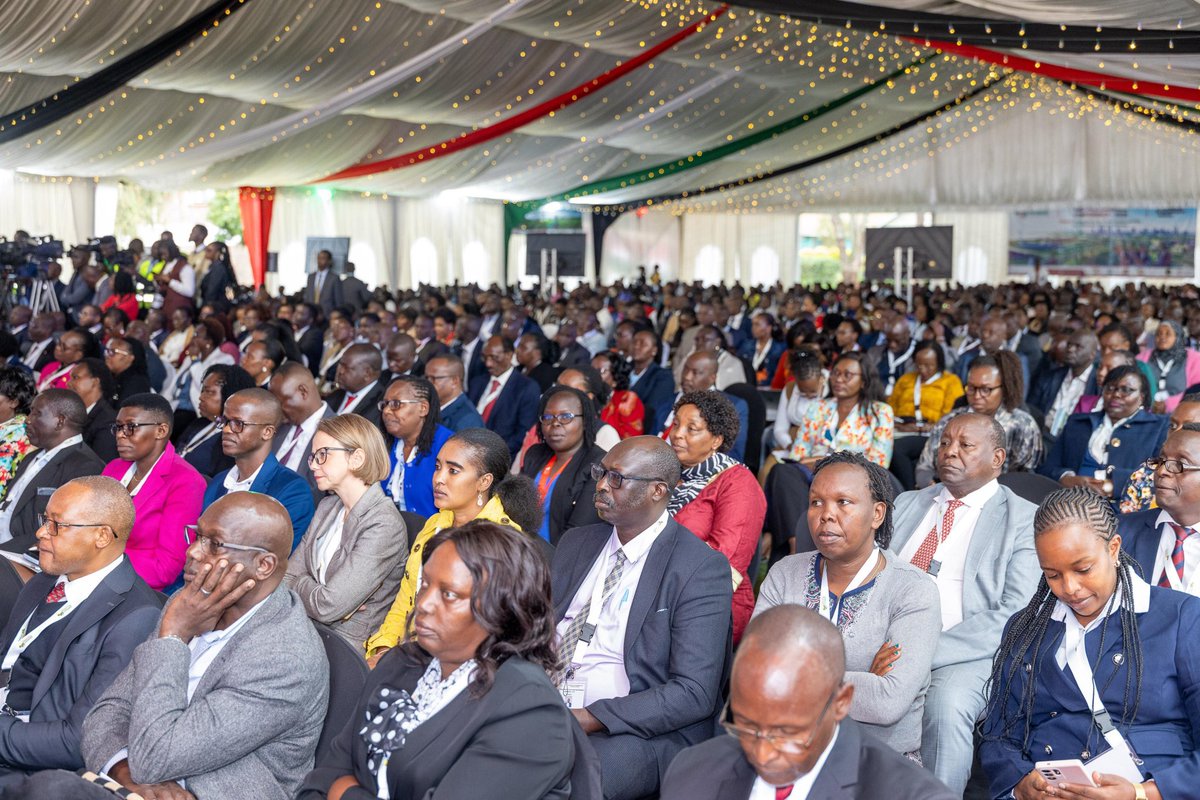 SoberaMedia's tweet photo. President William Ruto addresses the National Productivity and Performance Conference, Kenya School of Government, Nairobi. https://t.co/gmf2qPUwvZ