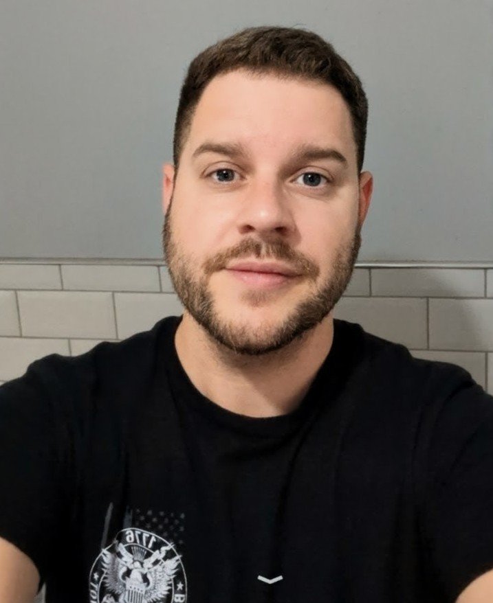 TrickWa's tweet photo. Fresh Trim in place with the weekend pending. #FreshTrim #Weekend #Friday https://t.co/GSRFmfpOi9