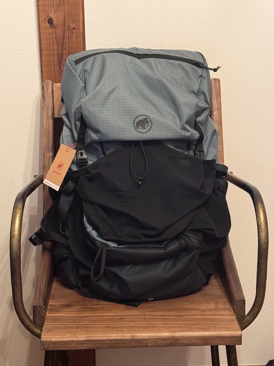 TobiK2t2's tweet photo. タイムセールと評価の良さを見てマムートのザック買った。今よりもう少しだけ長距離に対応できるように。背負って歩くのが楽しみです。 https://t.co/WGLQFguHsL