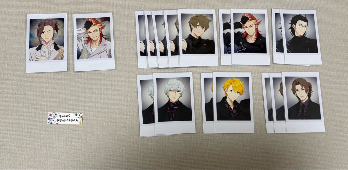 sh01021212's tweet photo. 【交換・譲渡】SideM FiFS展 インスタントフォト風カード フォトカ 表情

譲)
箔押し：翔太2・龍2・キリオ・朱雀2・荘一郎・涼2
黒：朱雀2・玄武

N：翔太2・北斗2・翔真・九郎・隼人・夏来2・春名2・四季4・朱雀3・幸広2・アスラン2・クリス2

画像3枚目 白/黒 https://t.co/pdlunyJOO6