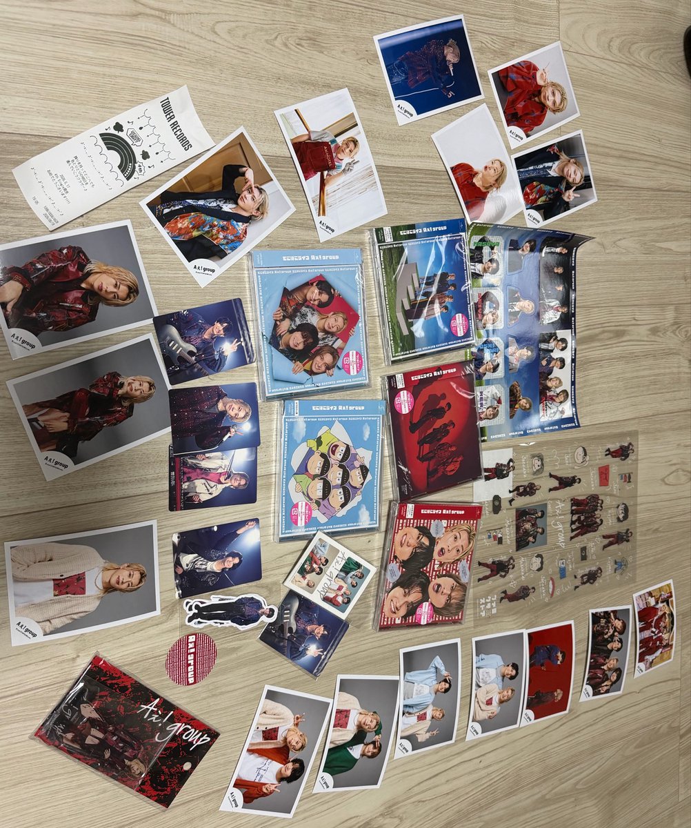 a_group_ss's tweet photo. 仕事終わりにでこぼこライフ取りに行って、ファミクラストア☺️めちゃくちゃ迷ったけど、最低限だけ🥺誠也くんの金髪大好きすぎる❤️また今度まとめて買おう✨ https://t.co/gnQFyCL2QY