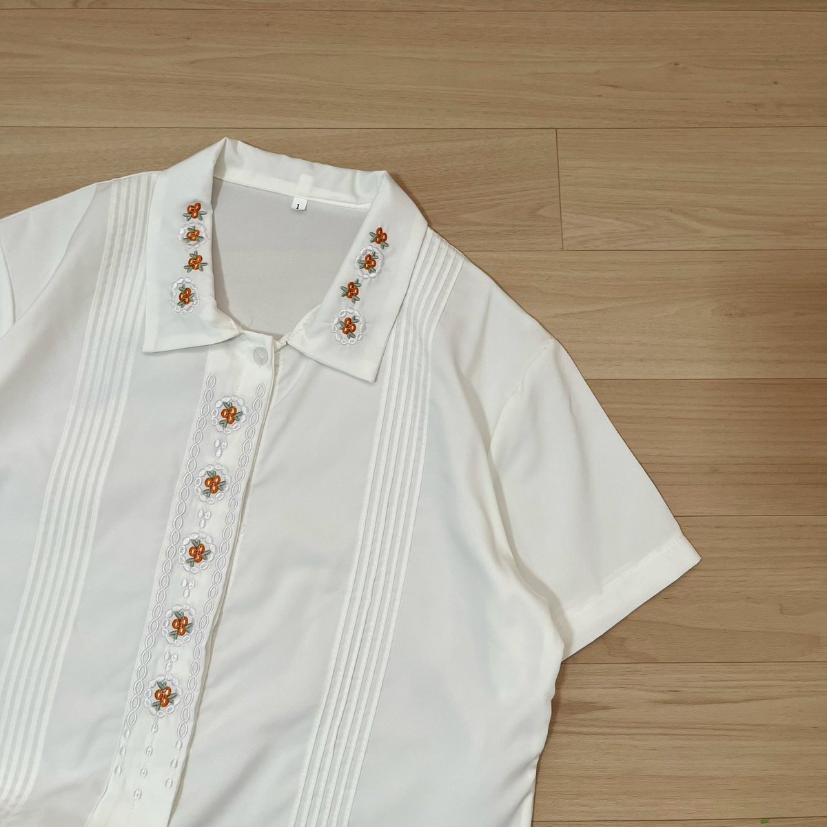 gummybearstuff's tweet photo. เสื้อเชิ้ตแขนสั้นสีขาว 
มีตำหนิสีตกด้านหลังจางๆ
อก40 ยาว26”
🍎50บาท

#ส่งต่อ #เสื้อผ้ามือสอง #ส่งต่อเสื้อผ้า 
#เสื้อผ้ามือ2 #เสื้อผ้ามือสองสภาพดี #ส่งต่อเสื้อผ้ามือสอง #ส่งต่อเสื้อผ้ามือ2 https://t.co/AdkBY2zMIe