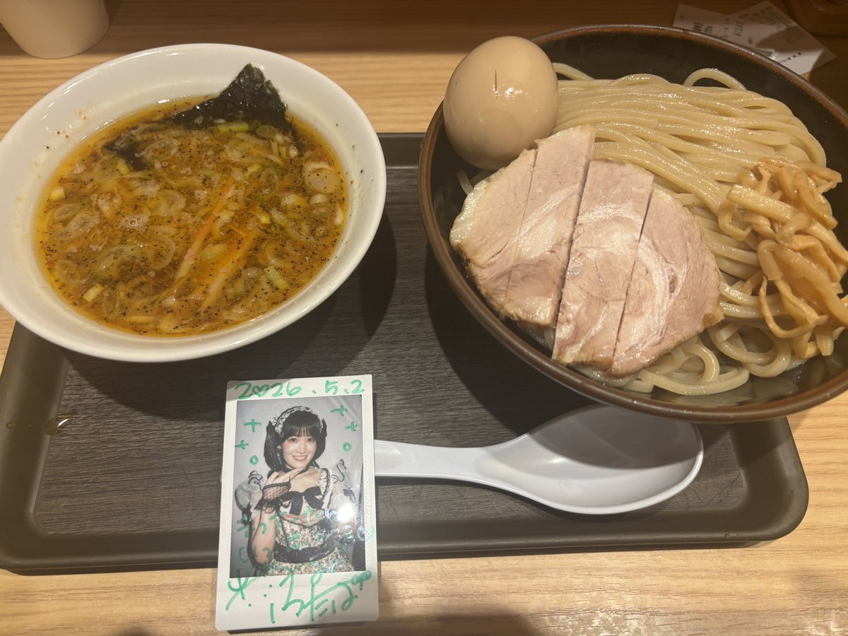dream12461's tweet photo. 一週間生き抜いた
#ふたばに芽生え中 https://t.co/uSlUIYrJ9o