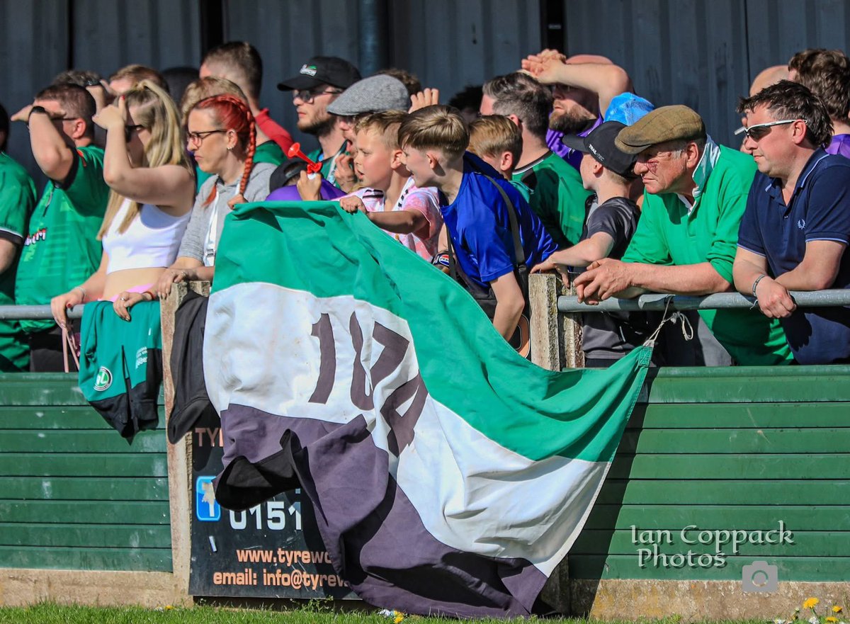 1874Northwich's tweet photo. Happy Friday, Greens 😁

Tonight we will bring you ✋ of Rory Fallon’s squad.

See you all at 5pm, 6pm, 7pm, 8pm and 9pm 👀

#WeAre74 https://t.co/9azln4kfnY