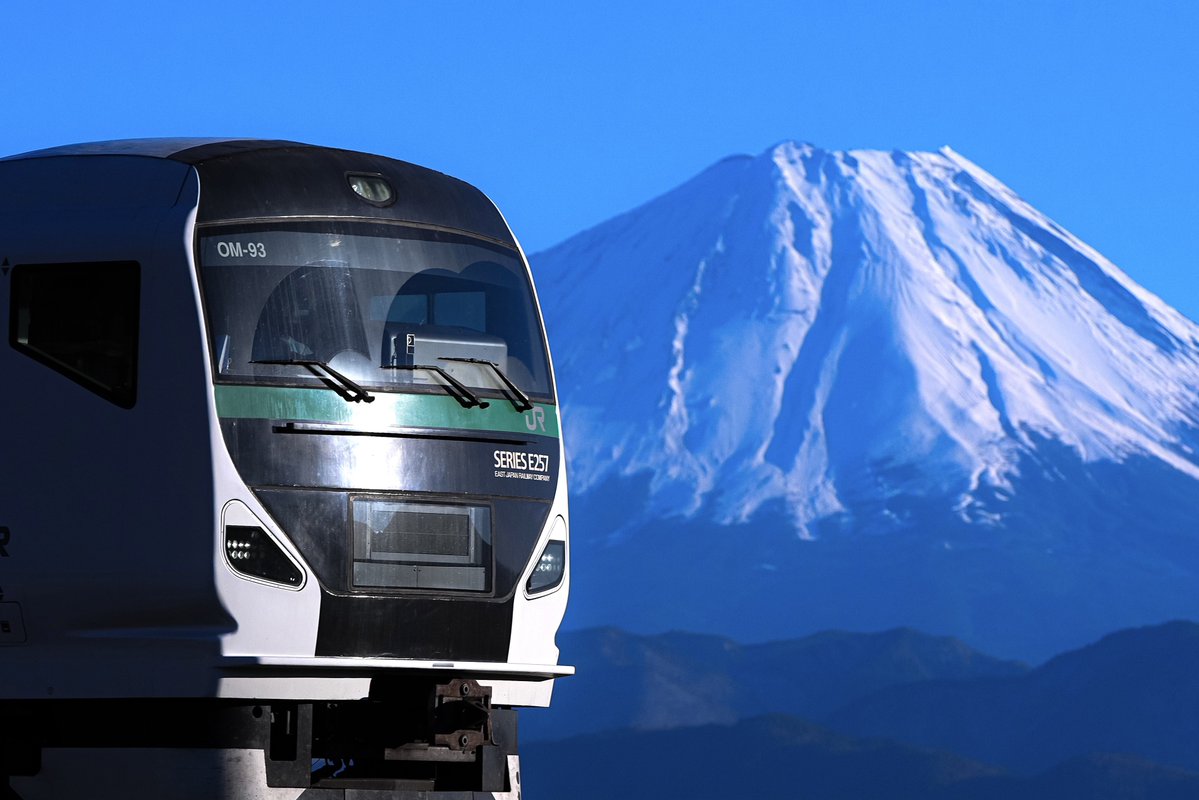 Higashi166's tweet photo. R8上半期🙄
受験終わったから電車すっぞ‼️と思いつつもあまりやる気が出ない今日この頃 https://t.co/UMBj7jWjGl