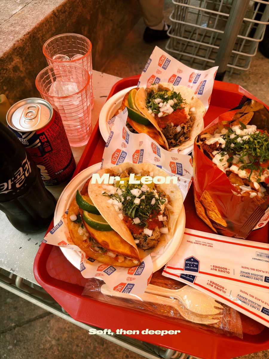 mannerkindleon's tweet photo. 멕시코전은 졌어도 타코 사랑은 무패 🇲🇽🌮

#초대남 #서울 #경기 #10단계 #쏠녀 #쏠남 #폴리아모리 https://t.co/qJTTSJdd3s