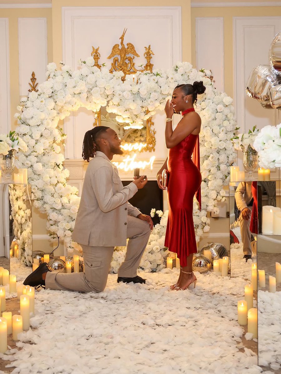speedlinexx's tweet photo. The beautiful Moment Antoine Semenyo proposed to his girlfriend ❤️ https://t.co/Qjb93L92v5