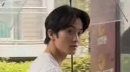 cry4lmk's tweet photo. i’m in love with his hair https://t.co/etK0zGXYeO