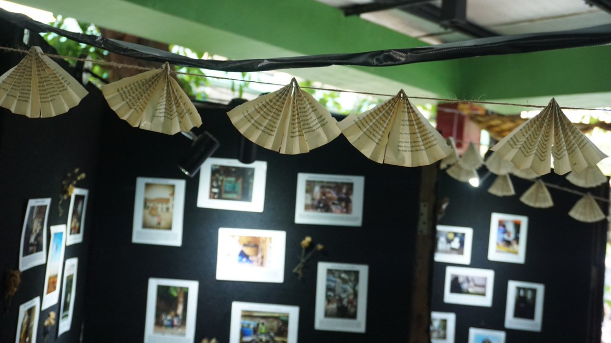 gapawgapaw's tweet photo. Lalu ada pameran foto yang menurut gq menarik bangettt

Karena kadang satu foto tuh bisa menyampaikan cerita budaya yang panjang tanpa perlu banyak kataa eak https://t.co/2466SPeCef