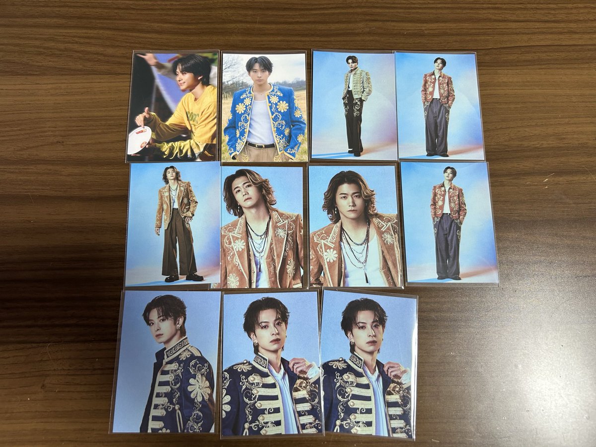 aaa_panda1126's tweet photo. FANTASTICS SUNFLOWER ファンタ トレカ 交換

求：佐藤大樹（B＞D.E＞A＞C＞その他）

譲：世界　澤本夏輝　堀夏喜　木村慧人　
　　八木勇征　中島颯太　瀬口黎弥

物によっては比率違い可能。
SF大阪2days手渡し希望。
可能な方いらっしゃいましたらリプお願いします。 https://t.co/yJ0bC56Ahd