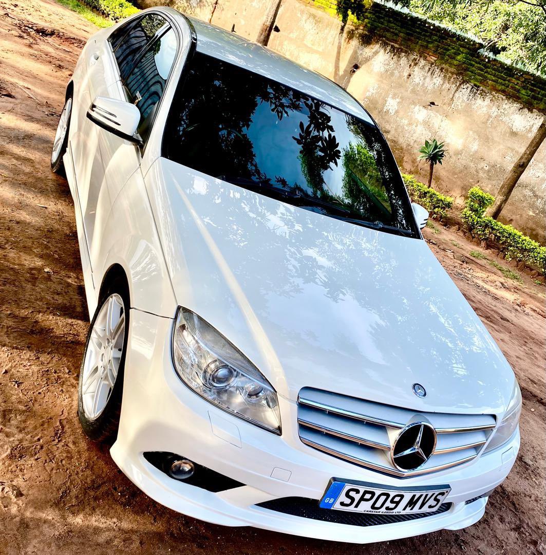 AlipoAndrewsII's tweet photo. Mercedes Benz.
C200.
Kompressor.
271 Petrol Engine.
87,000 mileage.
Duty fully paid.

27,000,000. Lilongwe. https://t.co/zVJ8HD84Og