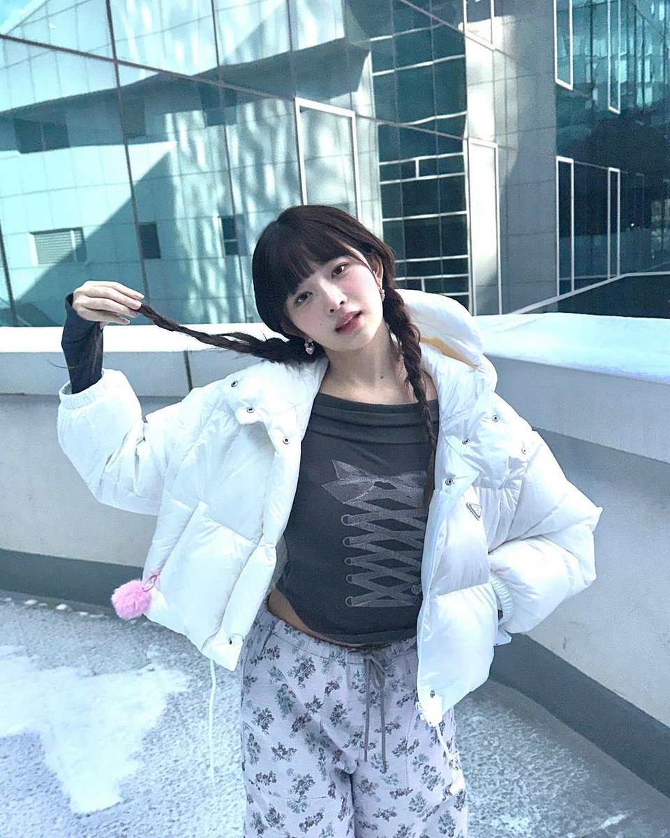 러브 tweet media