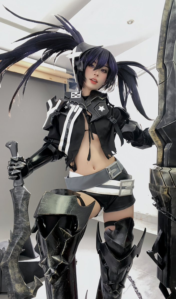 LinSotaa's tweet photo. Two versions of BRS 

#cosplay #blackrockshooter #ブラックロックシューター #cos https://t.co/MHFtTqSa1p