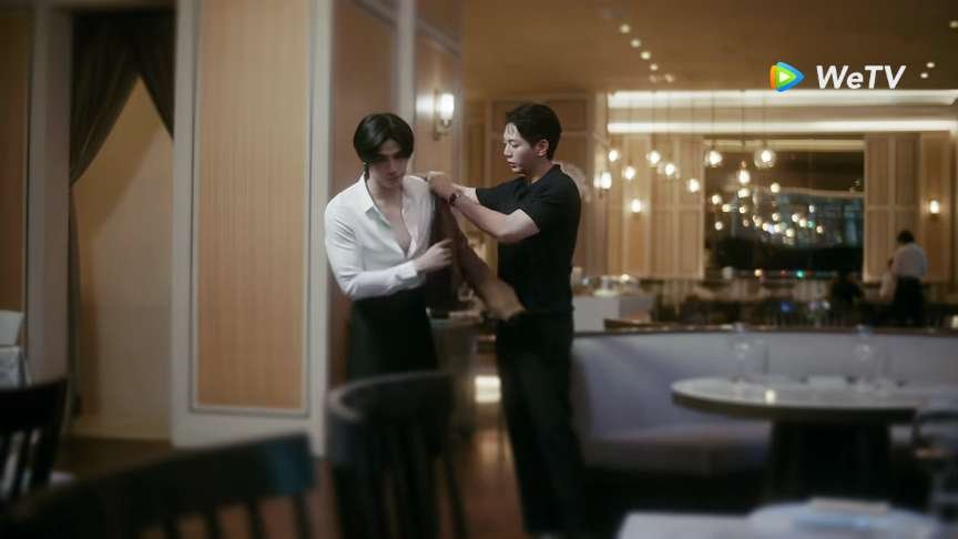 UppoompatTh's tweet photo. ภาพความทรงจำ ของกฤษฏ์และวายุ

Silom Distance Lovers
#LoveofSilomEP10 https://t.co/KO2RXiGFkn