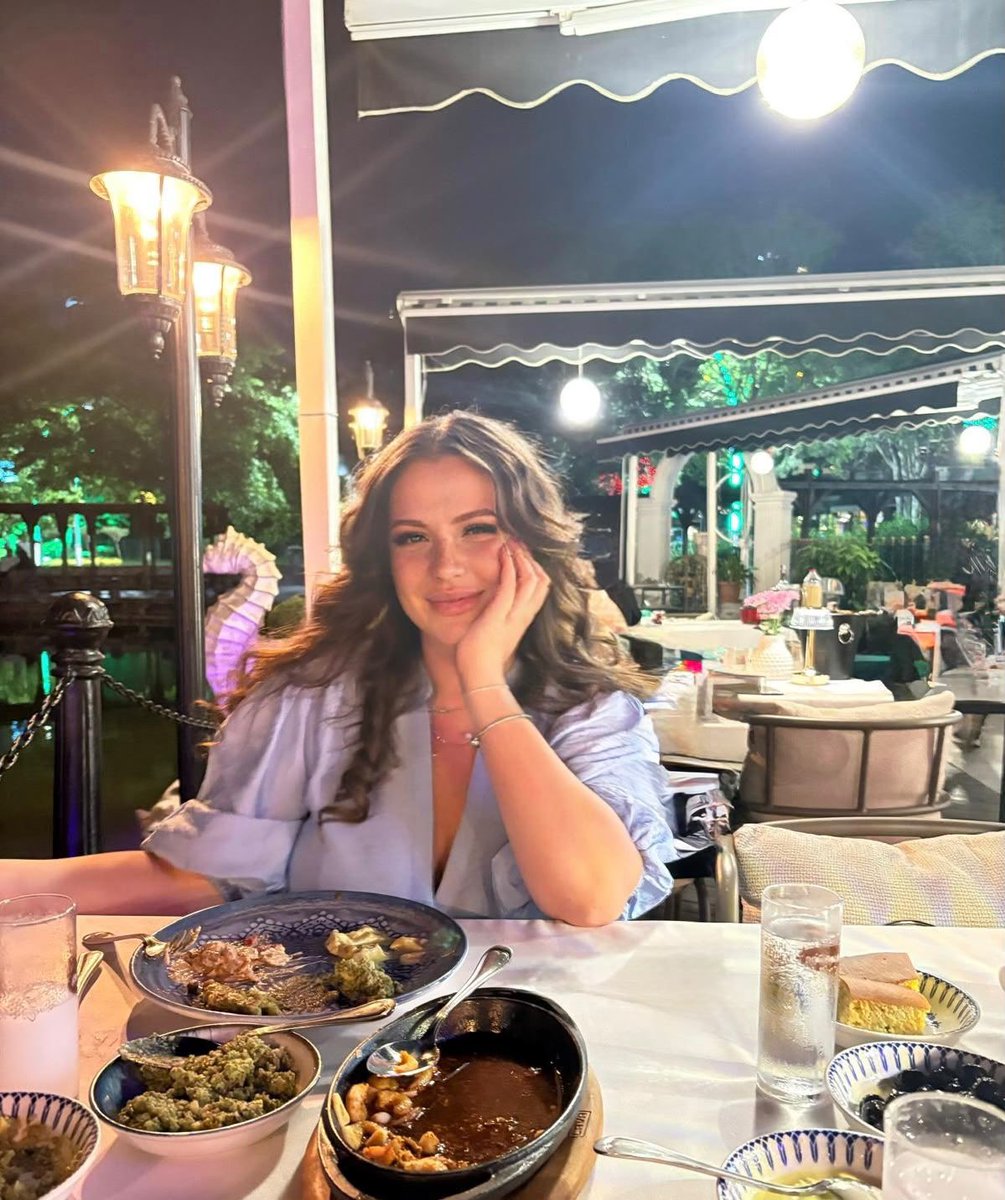 Boseyyy09's tweet photo. Hoş geldin 27 🥹 Lütfen tüm yıl bugün gibi geçsin lütfen lütfennnnn https://t.co/dzbdL3Soux