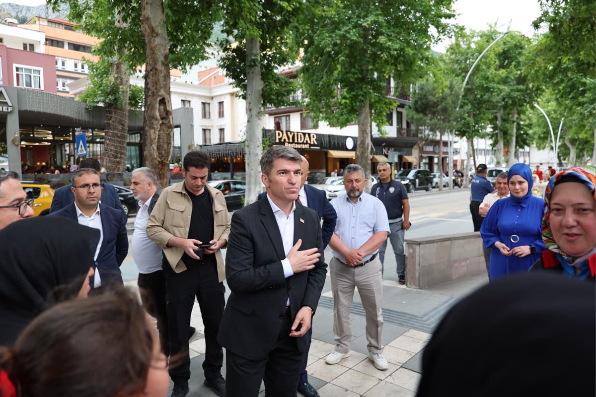 AmasyaValiligi's tweet photo. 📌 Amasya Uluslararası Atatürk, Kültür ve Sanat Festivali 

Valimiz Önder BAKAN, Aile ve Sosyal Hizmetler İl Müdürlüğü bünyesinde faaliyet gösteren Çocuk Hakları İl Komitesi'nin, festival etkinlikleri kapsamında hazırladığı standı ziyaret etti.

#ÇocuklarımızGeleceğimiz
#AmasyaGenelgesi 🇹🇷