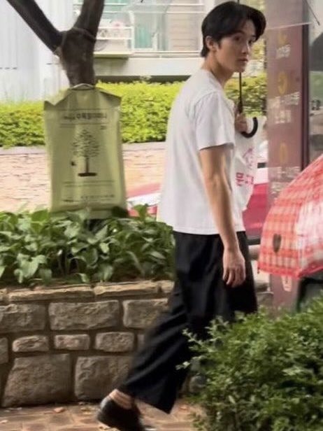 petalilina's tweet photo. So healing to see markri like this... they’re really in their new chapter era, just living life unbothered. Love this for them so much. 🥹

Keep living your best life, uri markri. You deserve all the happiness. <3 https://t.co/0CgiMM8YfX