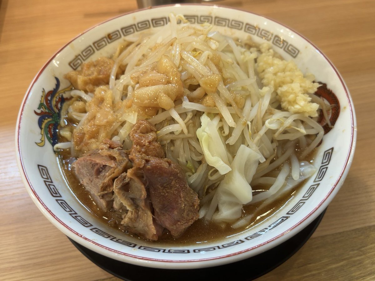 Hello_Nameko's tweet photo. 豚山栄店、小ラーメン、ニンニクアブラカラメ、今日は豚がめちゃ美味しかった。 https://t.co/0ZUfSVUIs2