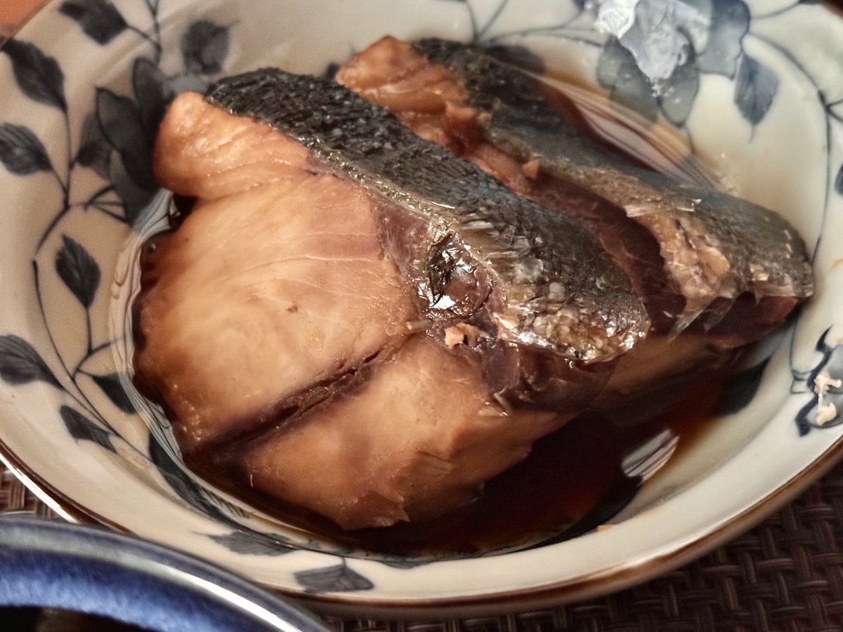 Butterfly_ENA's tweet photo. #今日の昼ご飯
#令和8年6月19日

やっと金曜日
明日休みだからゆっくりしよう

#おくらとひきわり納豆のネバネバ丼
#ブリの煮付
#味噌汁

いよいよ暑くなってきたから
バテないように気を付けなきゃね

#RockinButterflysKitchen https://t.co/fXimHYIszZ