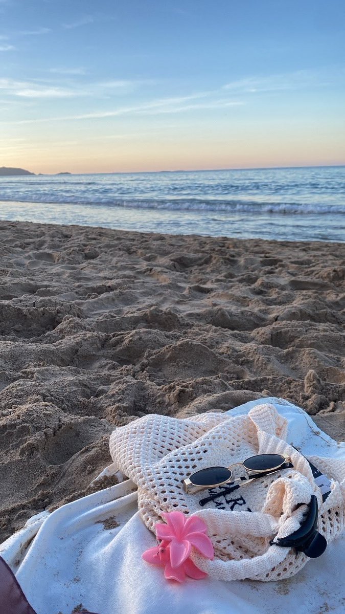 sofftdaily's tweet photo. summer calling. https://t.co/UGG1VPUsuP
