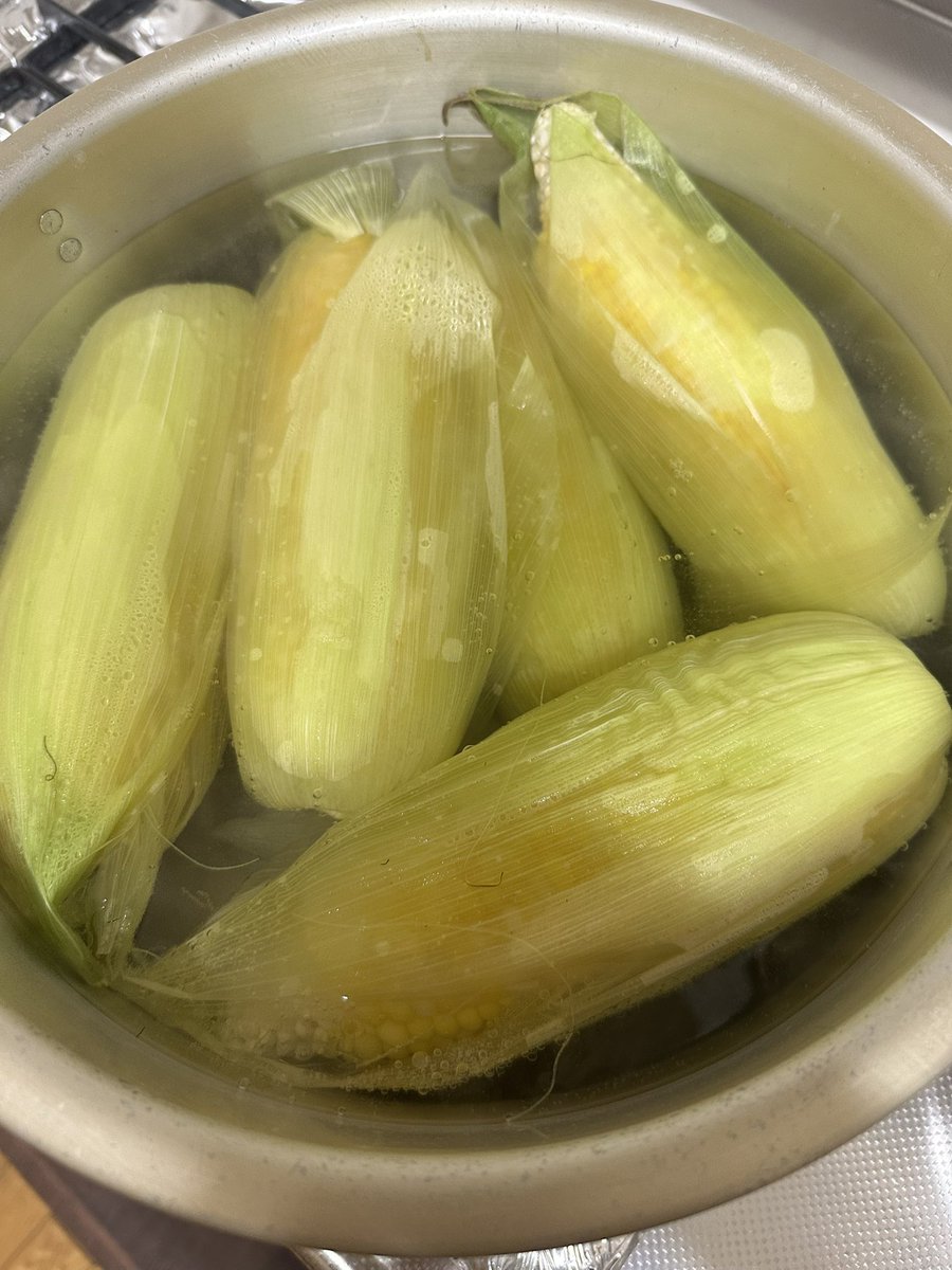 oga163's tweet photo. 今年も浮島産のトウモロコシ🌽を入手しました😋 https://t.co/TpSjs78sJj