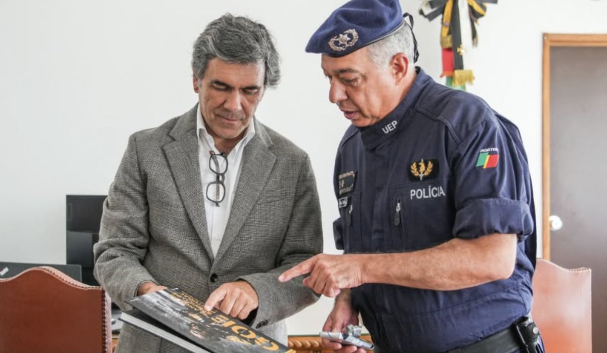 CorreioLinha's tweet photo. O presidente da Câmara Municipal de Sintra, Marco Almeida, acompanhado pelos vereadores Anabela Macedo e Francisco Duarte, visitou a Unidade Especial de Polícia, instalada no concelho de Sintra. https://t.co/n6ObgQ5K7y