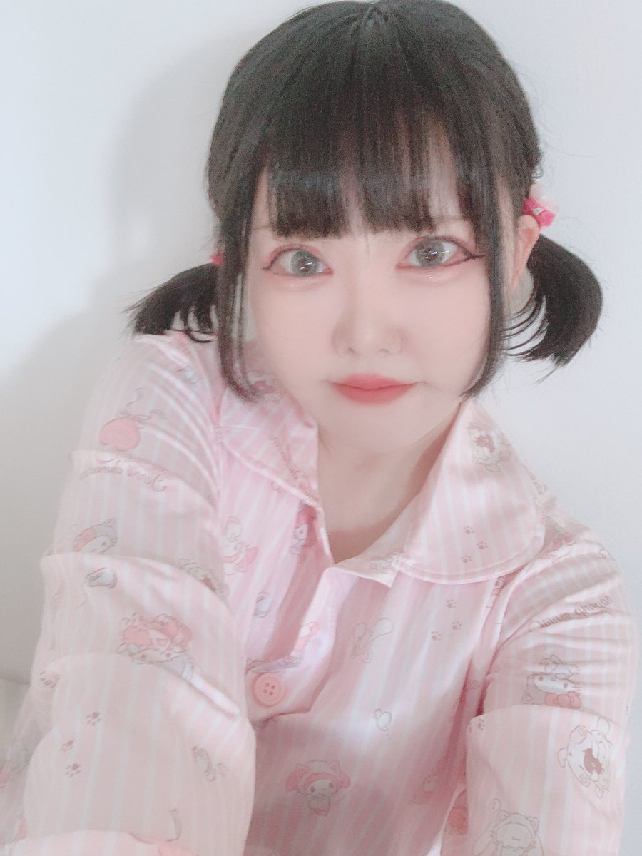usakikanami's tweet photo. #アイ��ル #新人アイドル #アイドル準備中 #東京 
こんばんみん🩷
フォロワーさん120人突破記念に
かなみの好きなサンリオパジャマ画像あげる🩷
130人も目の前だぁーっ！✨ https://t.co/hVkMCJnRJe