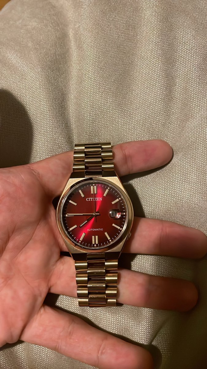 watchlubtrmod's tweet photo. Nokta hatasız 
Kutulu evraklı
Full Orjinal Arıkan çıkışlı  
Kaça bırakalım bu saati 8-9 uygun olur mu bütçeler nasıl :)) https://t.co/s17QYexE3L