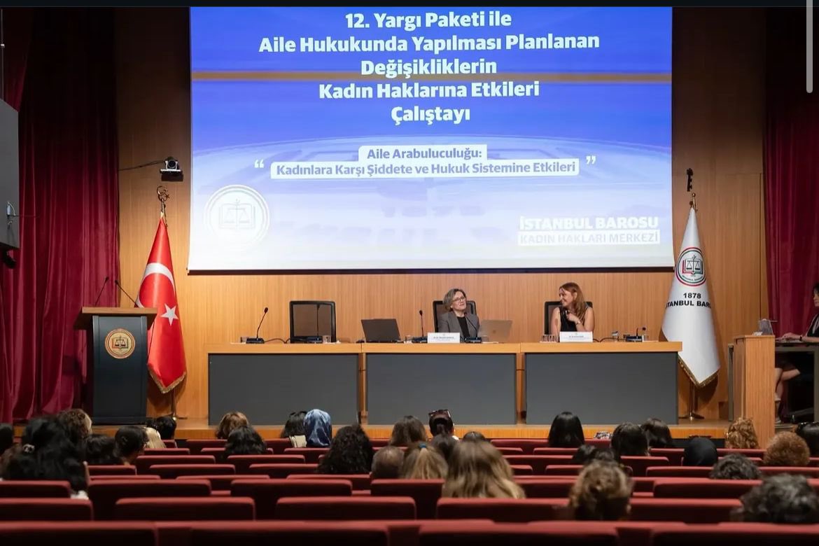 SinopBaro's tweet photo. 12/06/2026 tarihinde İstanbul Barosu Kadın Hakları Merkezi tarafından düzenlenen "12. Yargı Paketi ile Aile Hukukunda Yapılması Planlanan Değişikliklerin Kadın Haklarına Etkileri" konulu Çalıştay’a baromuzu temsilen Av.Ayyüce ÇİLİNGİR katılmıştır. https://t.co/tJIiVpKI4l